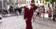 Olomoucí prošel historický průvod